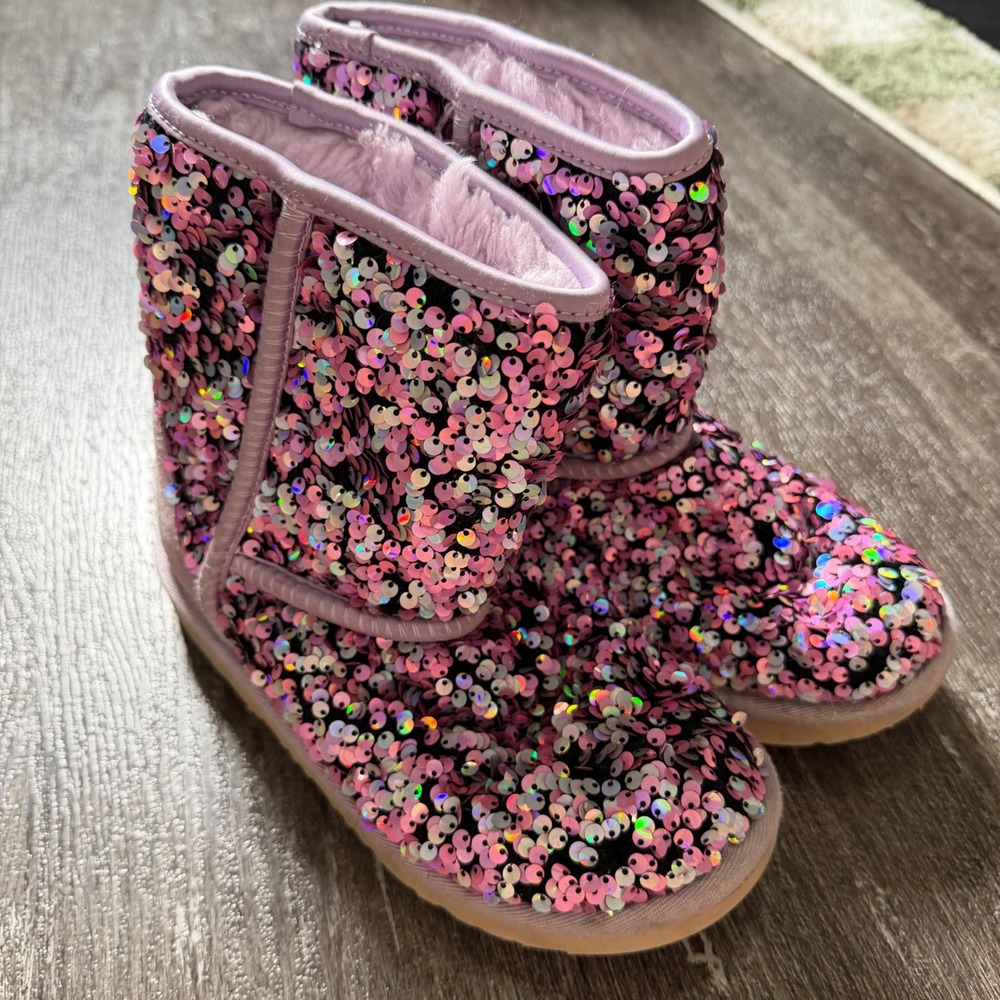 UGG Classic Short Sequin Boots Kids Size 3 Purple Iridescent Sparkle - Picture 9 of 9